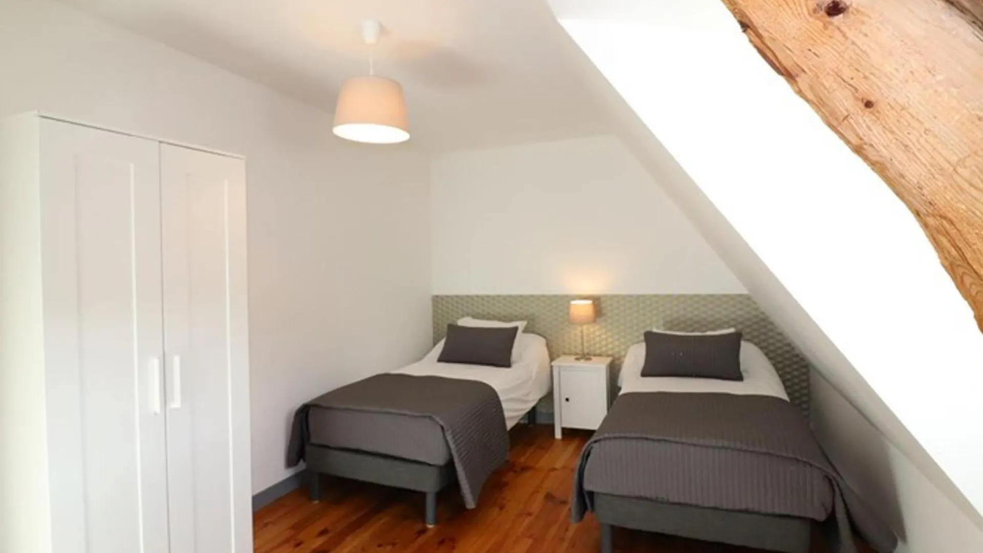 Maison De Maitre Renovee Avec Jardin, Cheminee Et Wi-Fi Pres De Super-Lioran - Fr-1-742-26 Laveissiere France