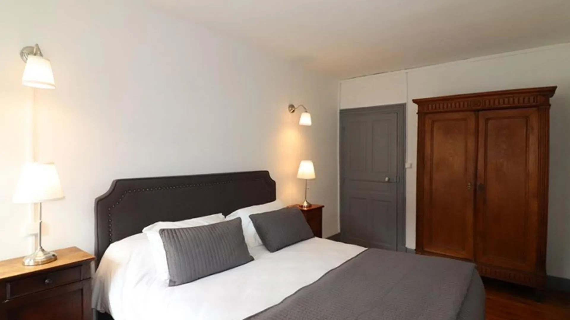 Maison De Maitre Renovee Avec Jardin, Cheminee Et Wi-Fi Pres De Super-Lioran - Fr-1-742-26 Laveissiere 0*,