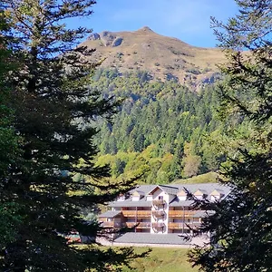 Appartement Recente Au Lioran A Proximite Des Remontees Mecaniques, Laveissière